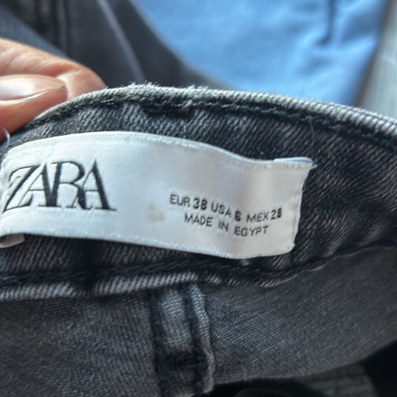 2 pair different size Zara jeans size 4 & 6 - Picture 8 of 9